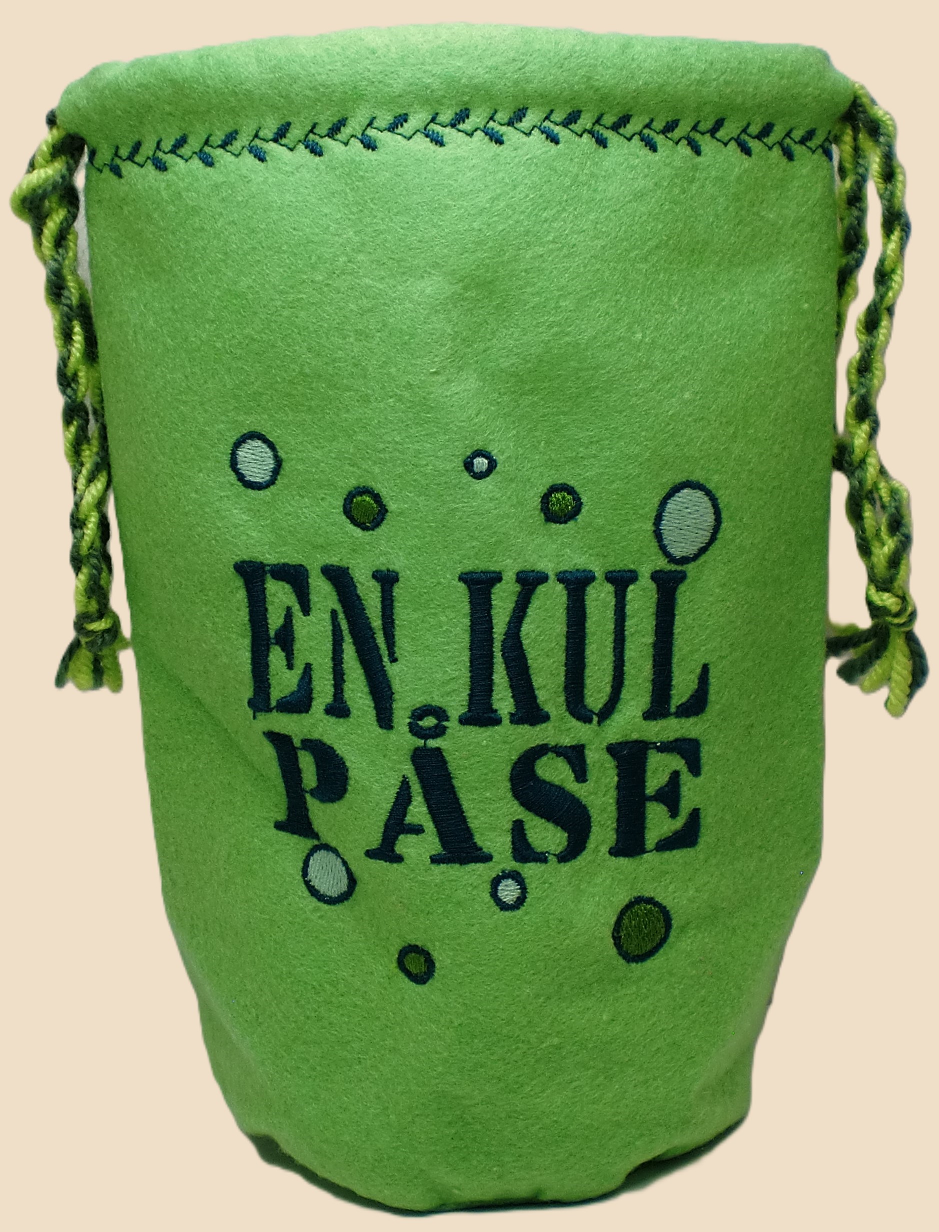 Maskinbroderad disktrasa