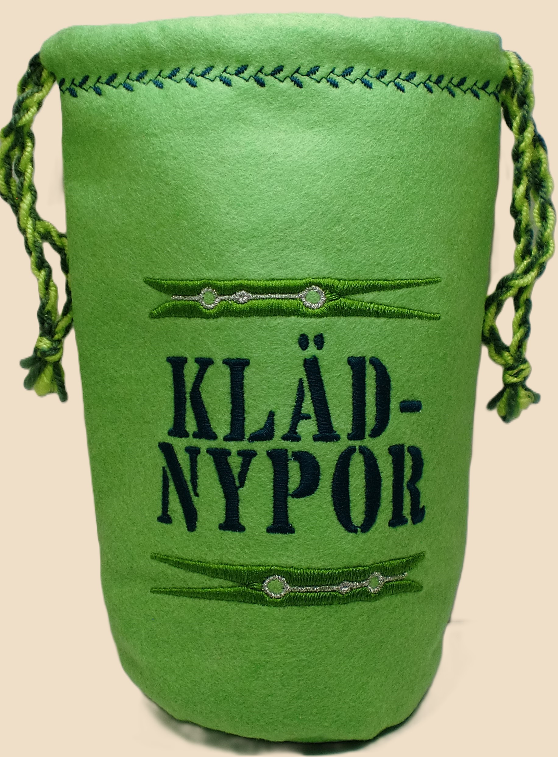 Maskinbroderad disktrasa